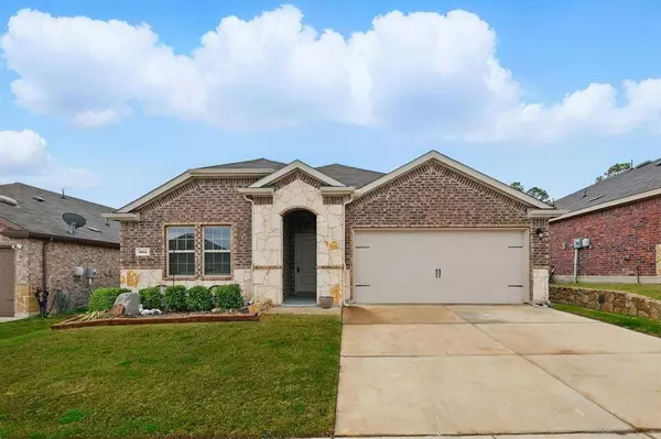 904 Euston Street, Denton, TX 76209