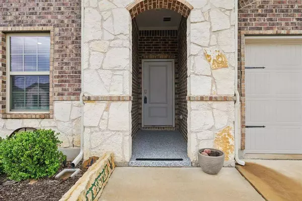 904 Euston Street, Denton, TX 76209