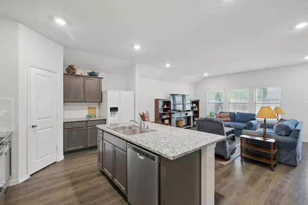 904 Euston Street, Denton, TX 76209