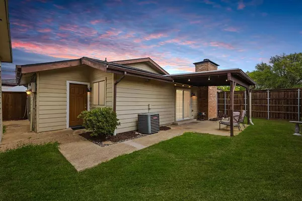 2404 Sendero Trail, Lewisville, TX 75067