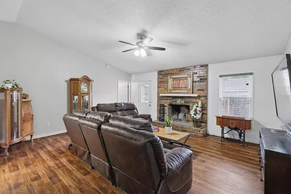 7501 Janetta Drive, North Richland Hills, TX 76180