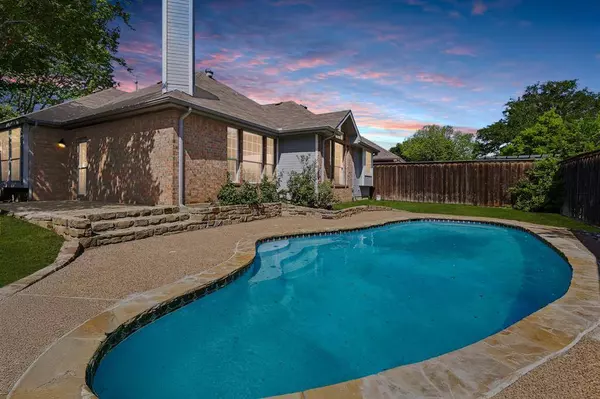 821 Pinnacle Circle, Lewisville, TX 75077