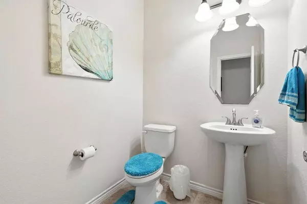 4216 Red Wolfe Road, Denton, TX 76208