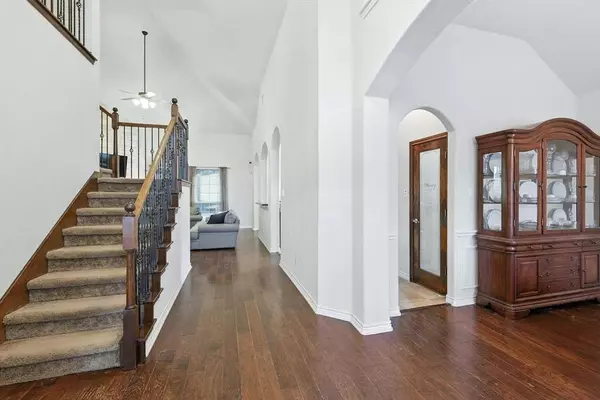 4216 Red Wolfe Road, Denton, TX 76208