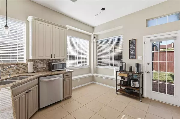 2122 Stoneridge Drive, Keller, TX 76248