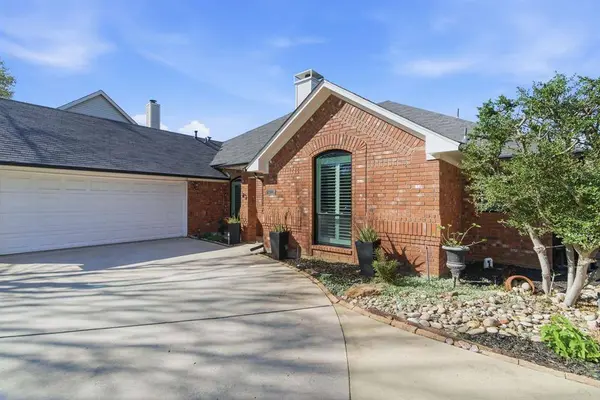 3304 Lauren Way, Flower Mound, TX 75028