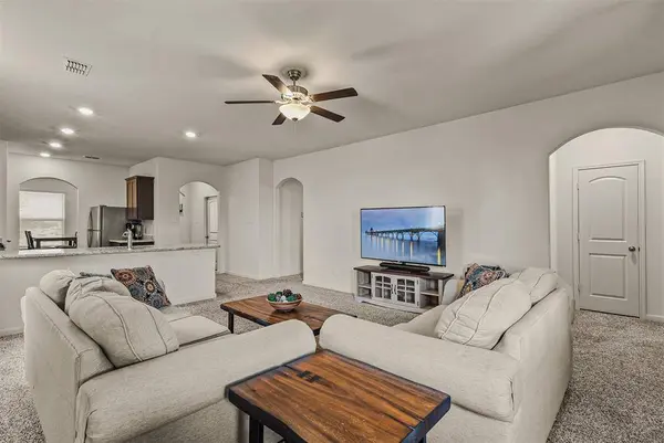 1916 Pondera Street, Ponder, TX 76259