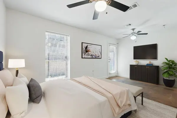 2200 N Peak Street, Dallas, TX 75204