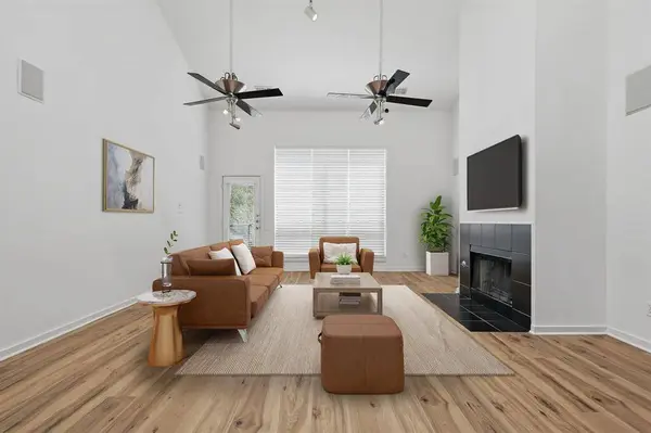 2200 N Peak Street, Dallas, TX 75204