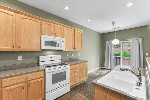 10546 Graymont LN, Littleton, CO 80126
