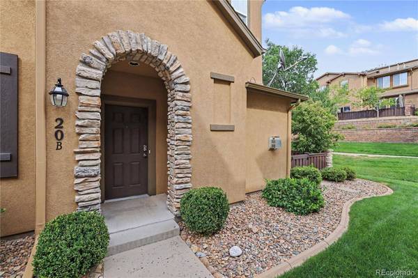 10546 Graymont LN, Littleton, CO 80126