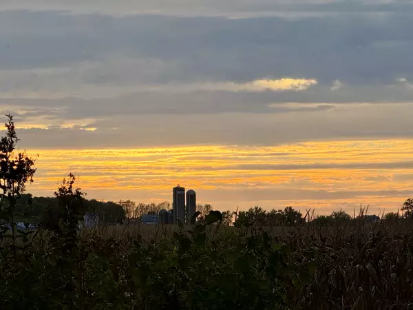 What's Driving Home Prices in Waunakee, Wisconsin This Month? (January 2026)