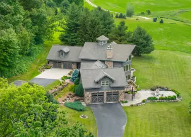 E9512 Freedom Rd, North Freedom, WI 53951-9508