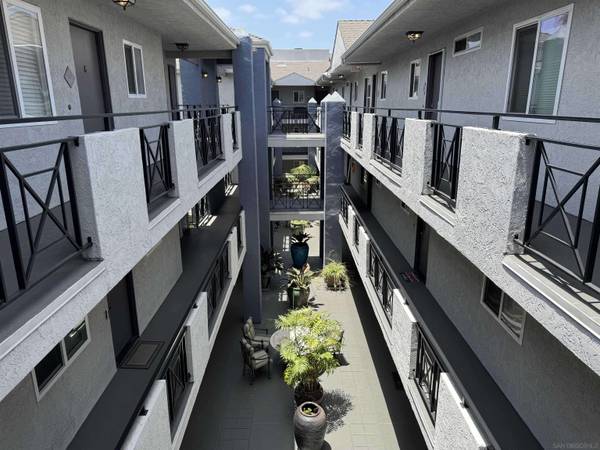 1756 Essex St #304, San Diego, CA 92103
