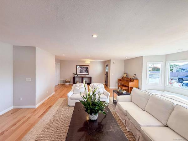 5257 Cole, San Diego, CA 92117