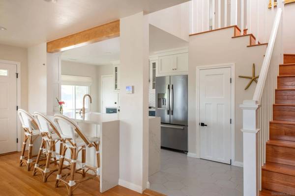 3435 Udall St, San Diego, CA 92106