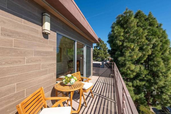 1122 Locust St, San Diego, CA 92106