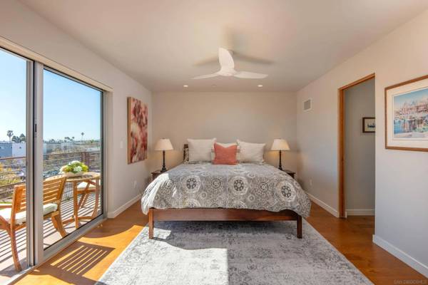 1122 Locust St, San Diego, CA 92106