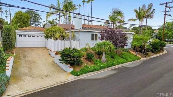 880 Tarento Drive, Point Loma, CA 92106