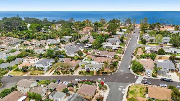 880 Tarento Drive, Point Loma, CA 92106