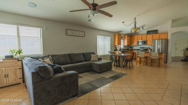 12596 N Skoda Drive, Marana, AZ 85653
