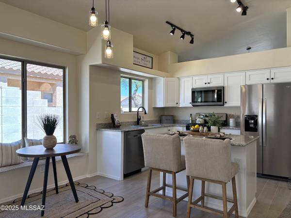 6159 W Sandburg Court, Tucson, AZ 85743