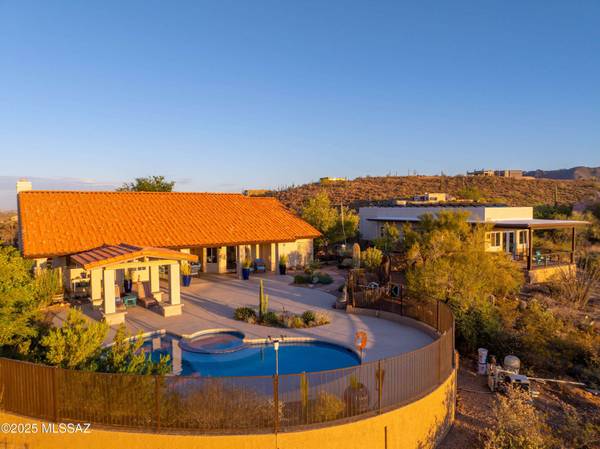 5750 W Placita Del Risco, Tucson, AZ 85745