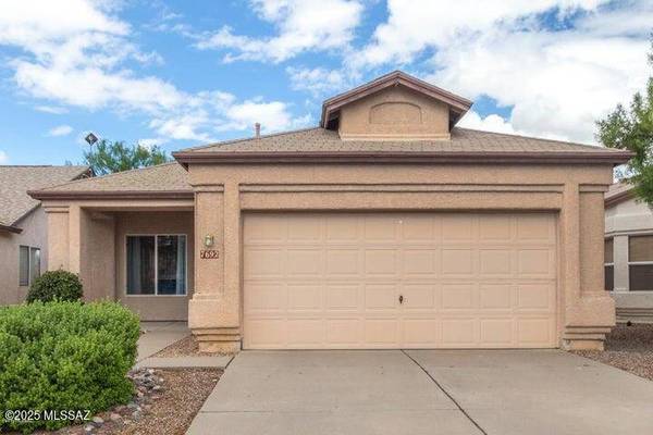 7692 S Trumpet Vine Avenue, Tucson, AZ 85747