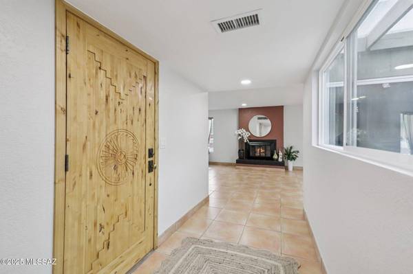 2811 W Maximilian Place, Tucson, AZ 85741