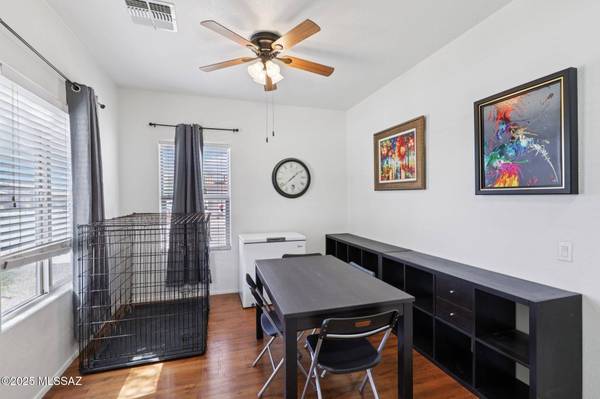 34695 S Discovery Lane, Red Rock, AZ 85145