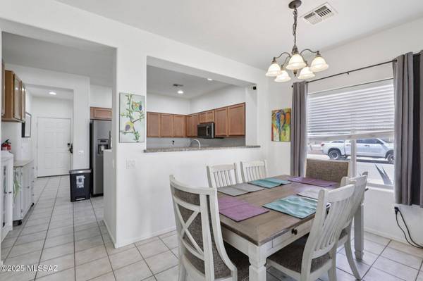 34695 S Discovery Lane, Red Rock, AZ 85145