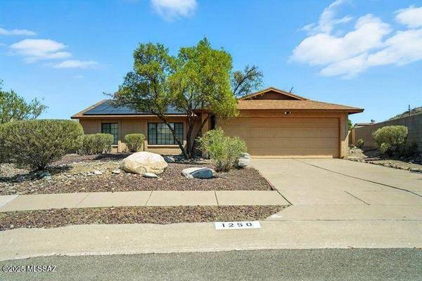 1250 S Bison Drive, Tucson, AZ 85713
