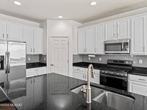 11309 W Stone Hearth Street, Marana, AZ 85658