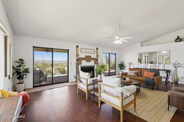 5720 W Placita Del Risco, Tucson, AZ 85745