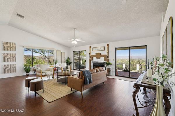 5720 W Placita Del Risco, Tucson, AZ 85745