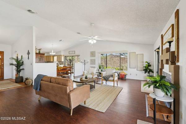 5720 W Placita Del Risco, Tucson, AZ 85745