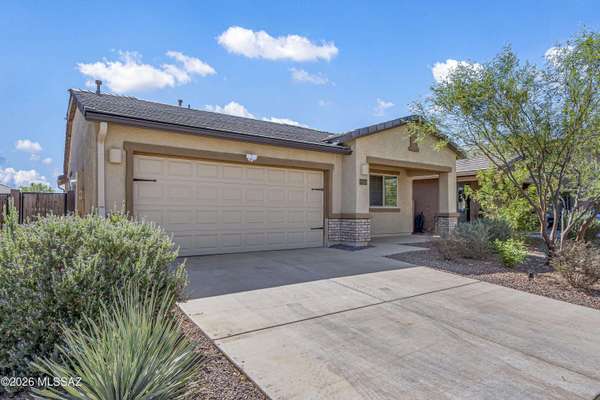 35114 S Iron Jaw Drive, Red Rock, AZ 85145