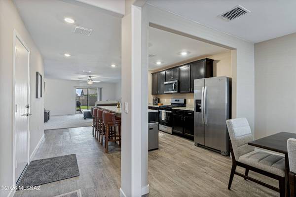35114 S Iron Jaw Drive, Red Rock, AZ 85145
