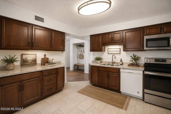 4537 E Juarez Street, Tucson, AZ 85711