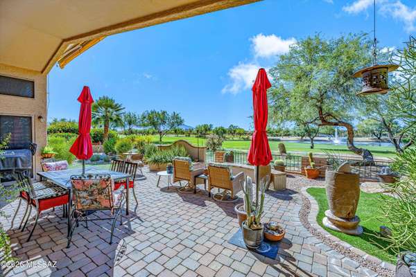 2248 E Desert Squirrel Ct