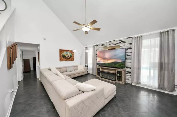 7410 Lassiter Hollow LN, Richmond, TX 77407