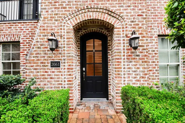 2061 Fannin STA N, Houston, TX 77045