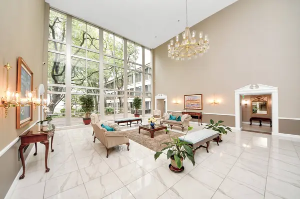 5050 Ambassador WAY #306, Houston, TX 77056