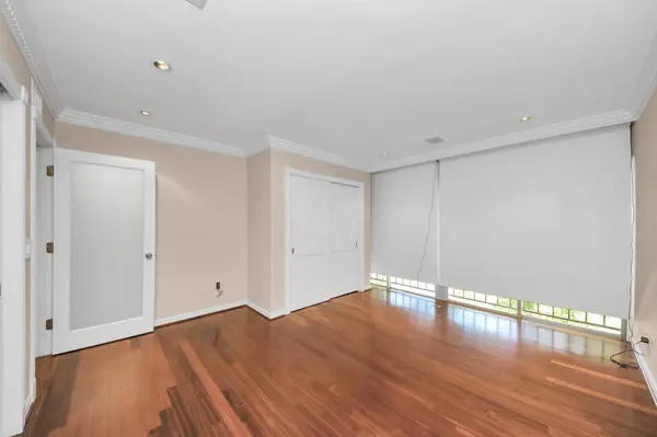 5050 Ambassador WAY #306, Houston, TX 77056