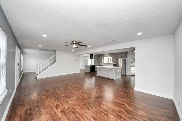 16310 N Mist DR, Houston, TX 77073