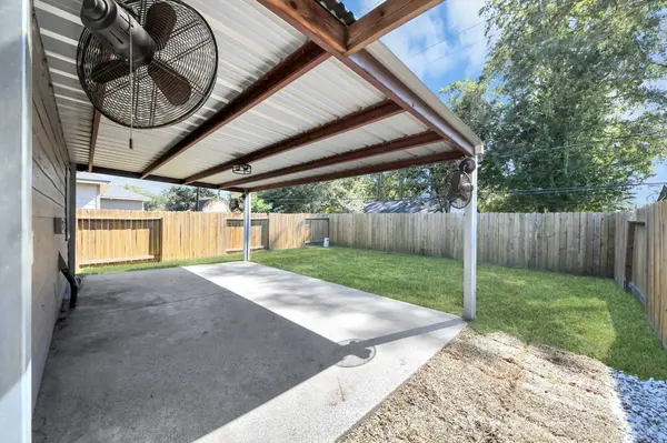322 Emerald Thicket LN, Huffman, TX 77336