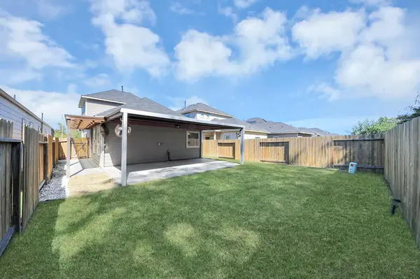 322 Emerald Thicket LN, Huffman, TX 77336