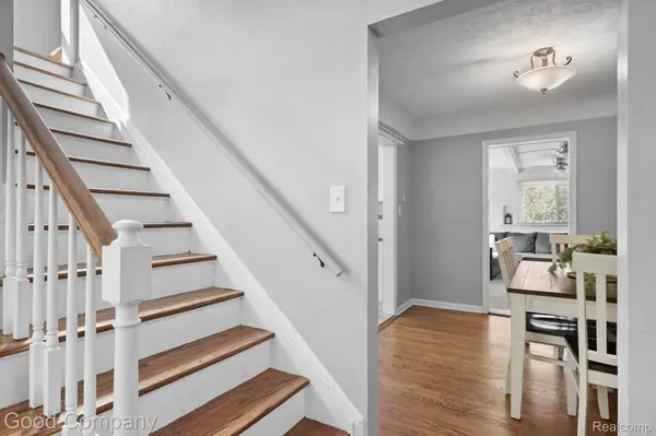 2925 Benjamin AVE, Royal Oak, MI 48073