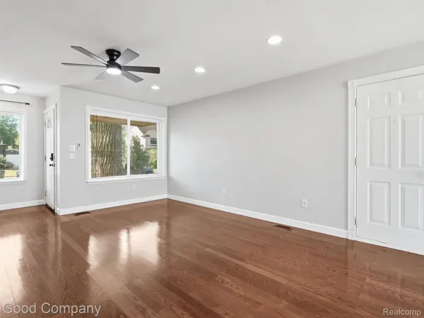 705 Millard AVE, Royal Oak, MI 48073