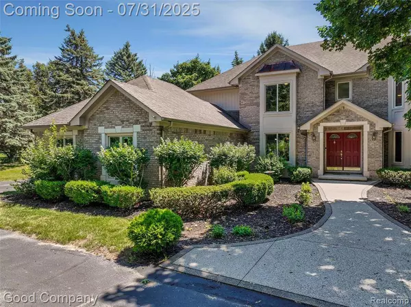 801 Shrewsbury Drive, Orion Twp, MI 48348